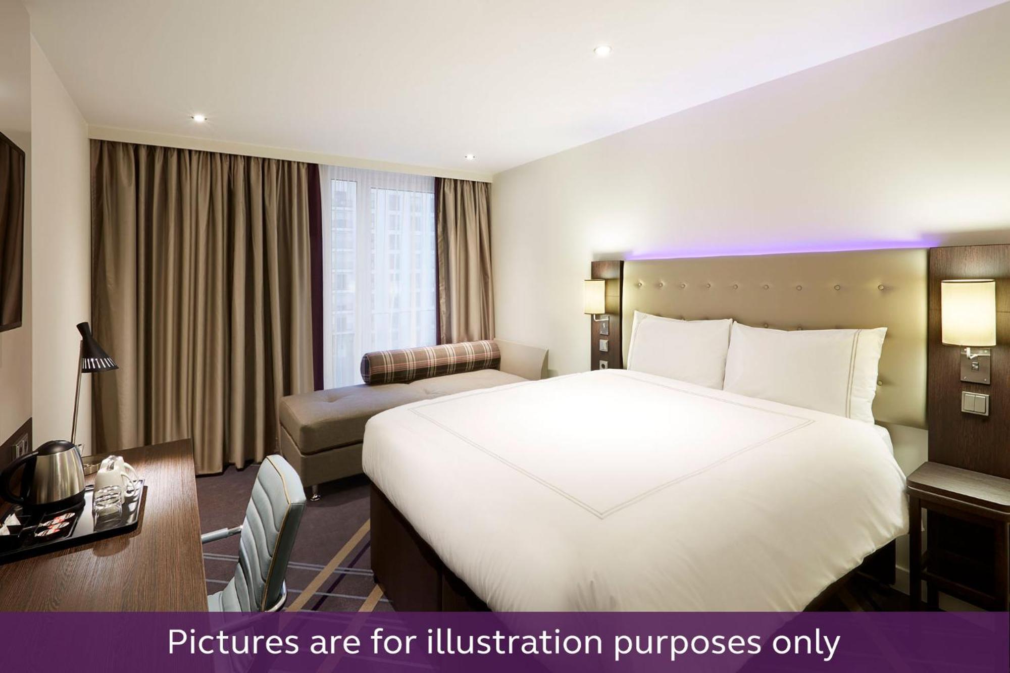 Premier Inn Luebeck City Centre Exterior foto